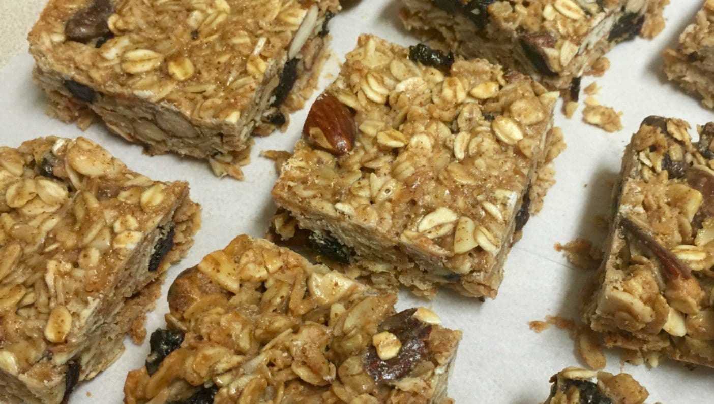 Recipe: Vegan Cherry Almond Granola Bars