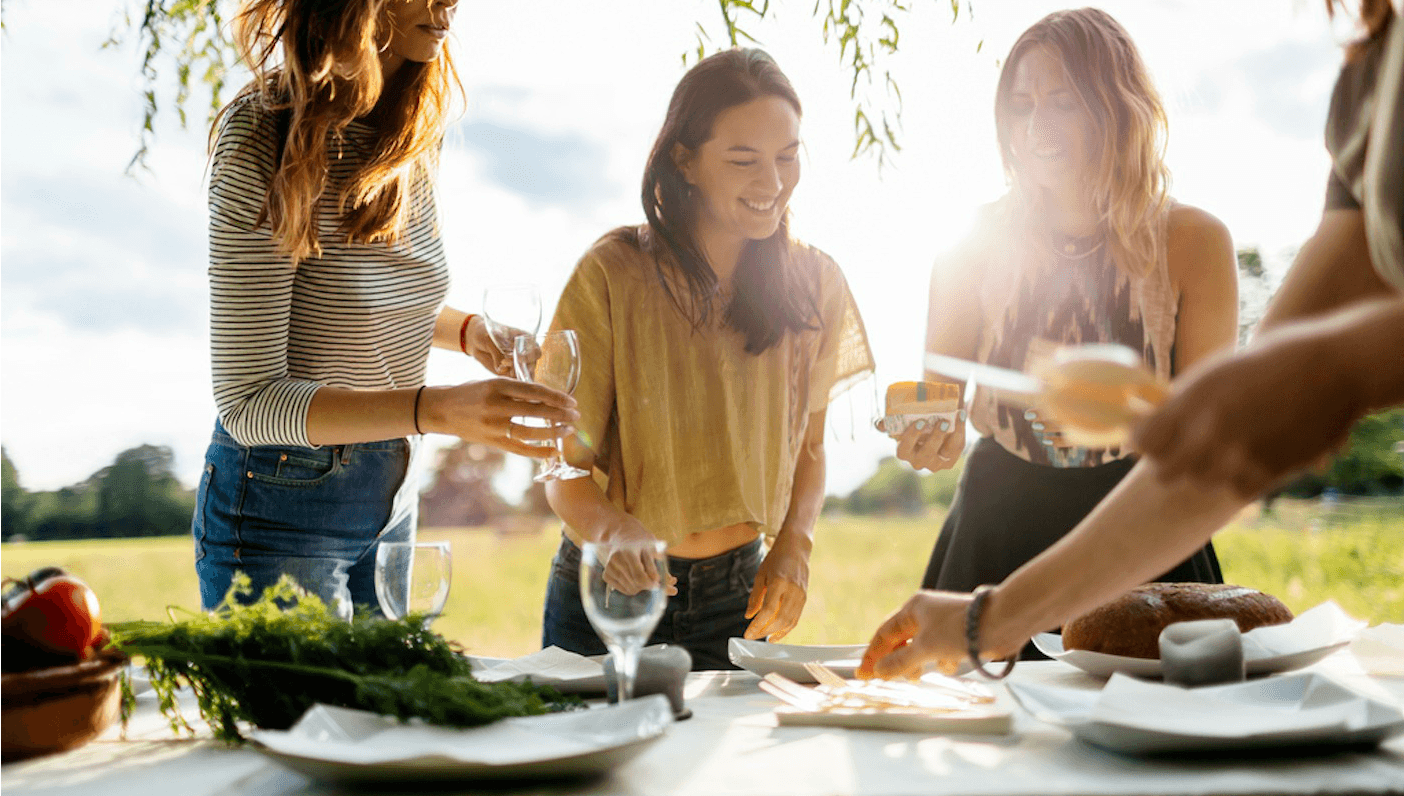 Lauren Singer’s Guide To A Zero Waste Dinner Party | Wanderlust