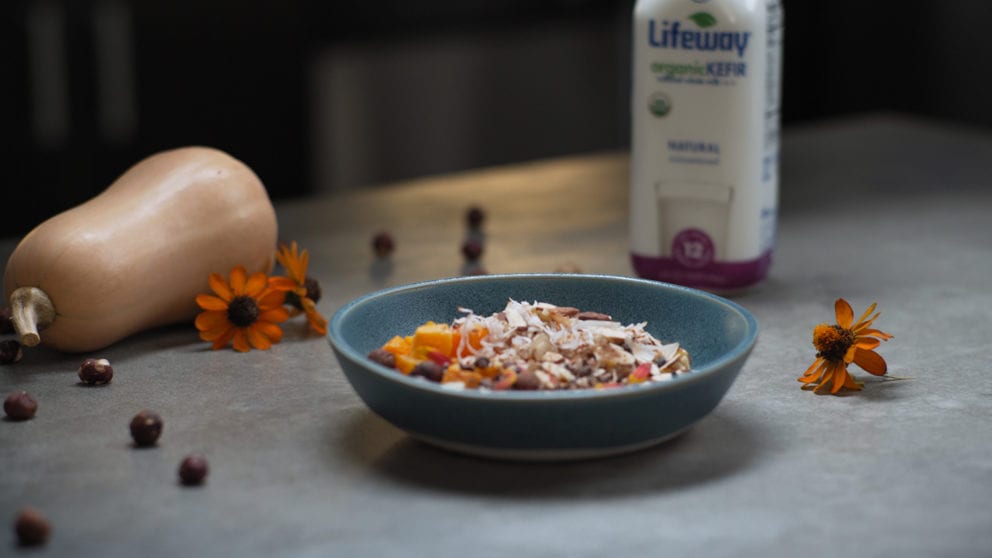 The Kefir Almond Smoothie Bowl That’s Perfect for Fall Wanderlust