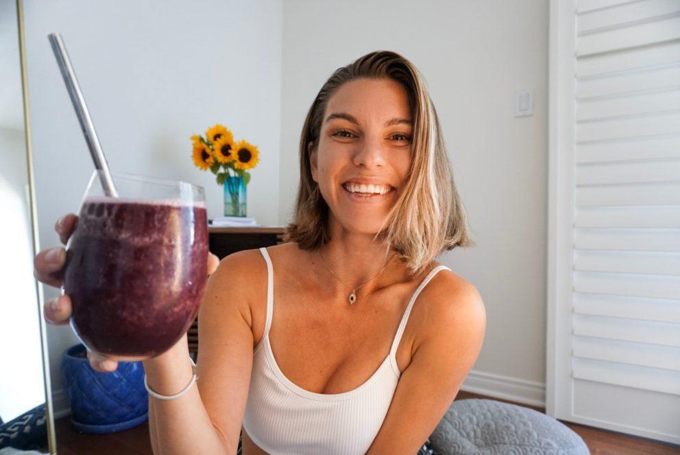 Ava Johanna with berry smoothie